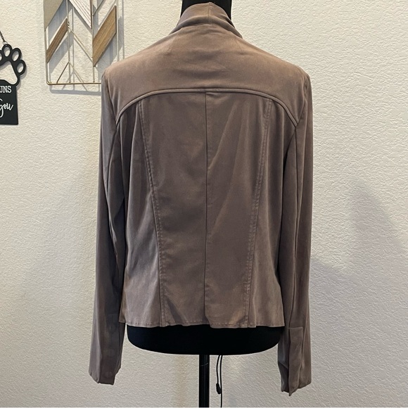 KUT from the Kloth Tayanita Tan Faux Suede open front draped Jacket in Tan M - Picture 5 of 10